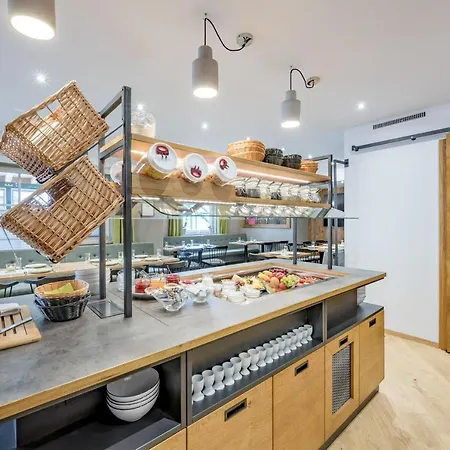 Hotel Arlen Inkl Premium Karte Im Sommer