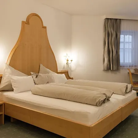 Hotel Arlen Inkl Premium Karte Im Sommer 4*