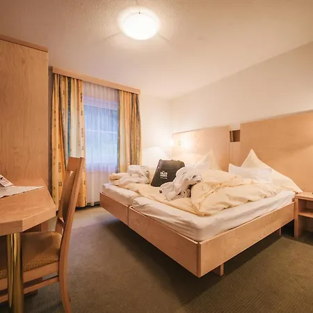 Hotel Arlen Inkl Premium Karte Im Sommer
