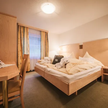 Arlen Hotel-garni Inkl Premium Sommerkarte Sankt Anton am Arlberg