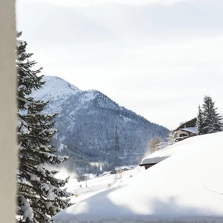 Отель Arlen Hotel-garni Inkl Premium Sommerkarte Санкт-Антон-ам-Арльберг
