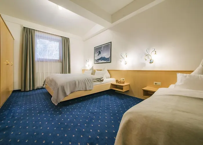 Arlen Hotel-garni מלון סן אנטון