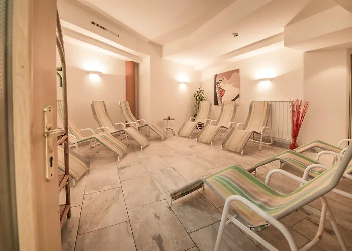 Arlen Hotel-garni Hotel 4*