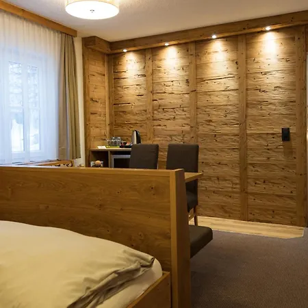 Arlen Hotel-garni 酒店